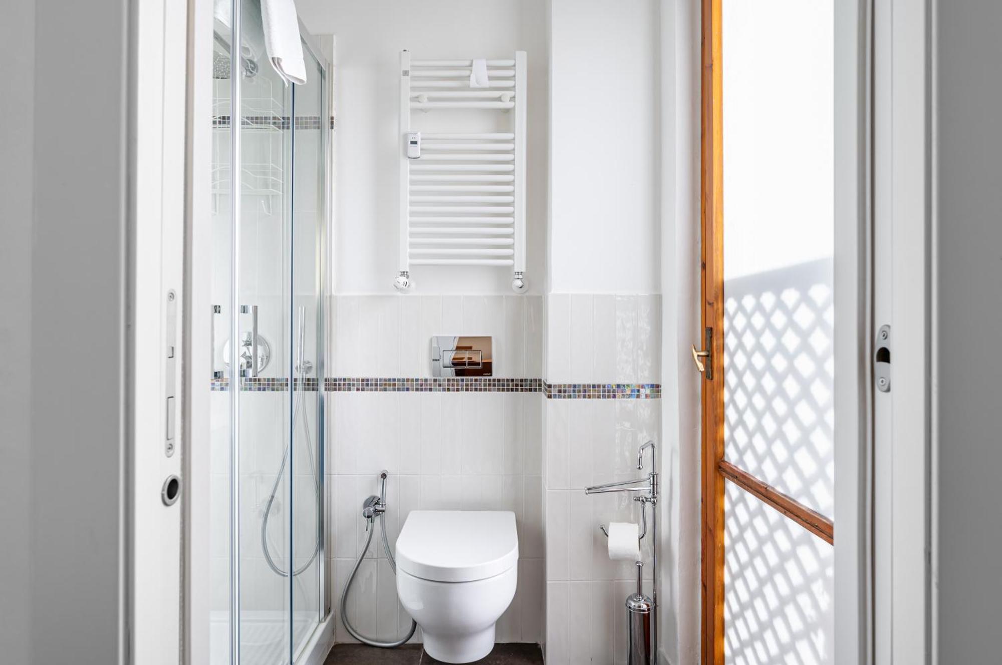 Visarno & University Roomy Flat X6 With Parking Florencia Exterior foto